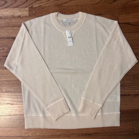 J. Crew Oversized crewneck sweatshirt in merino wool - Picture 2 of 12